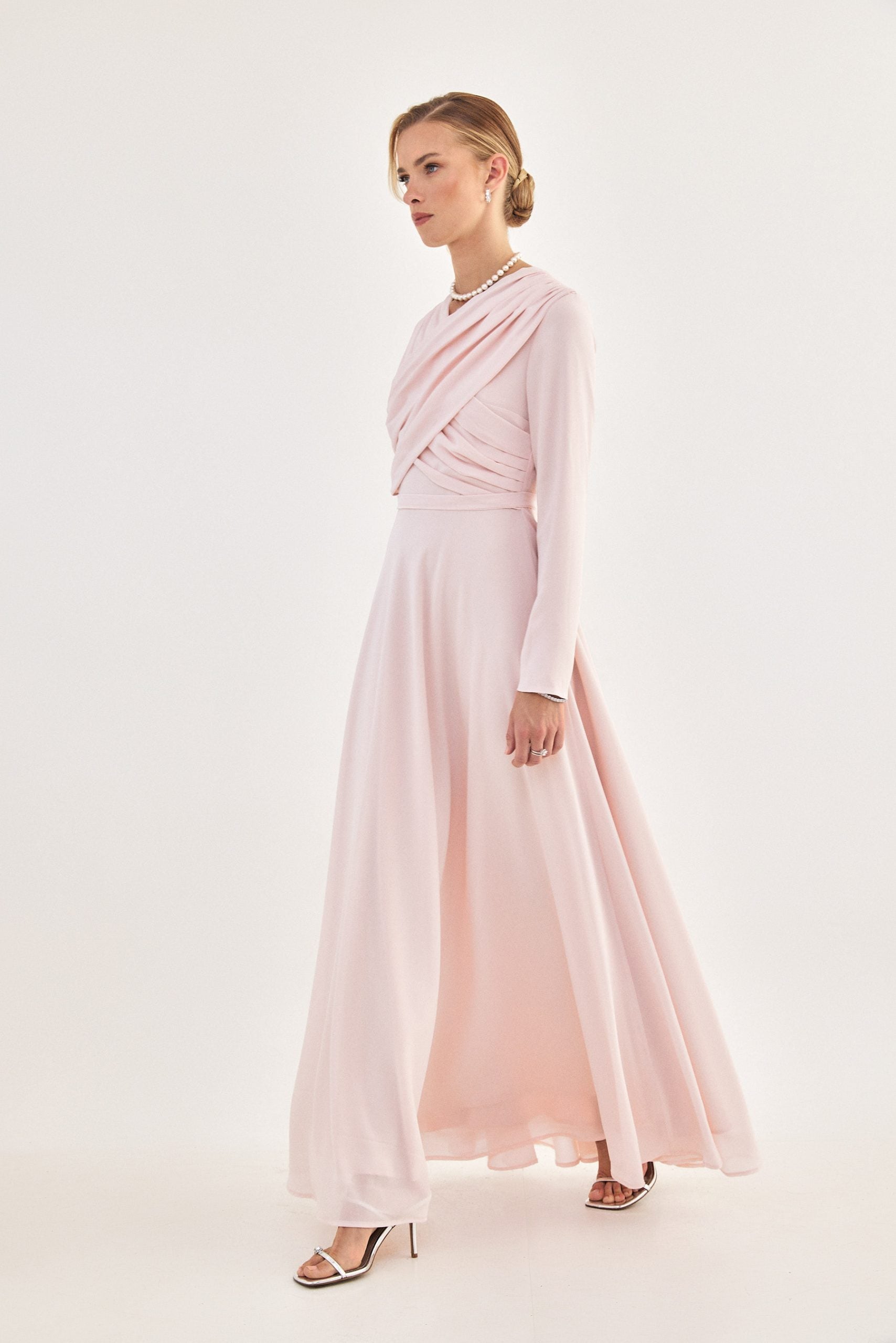 שמלת איקס ורודה