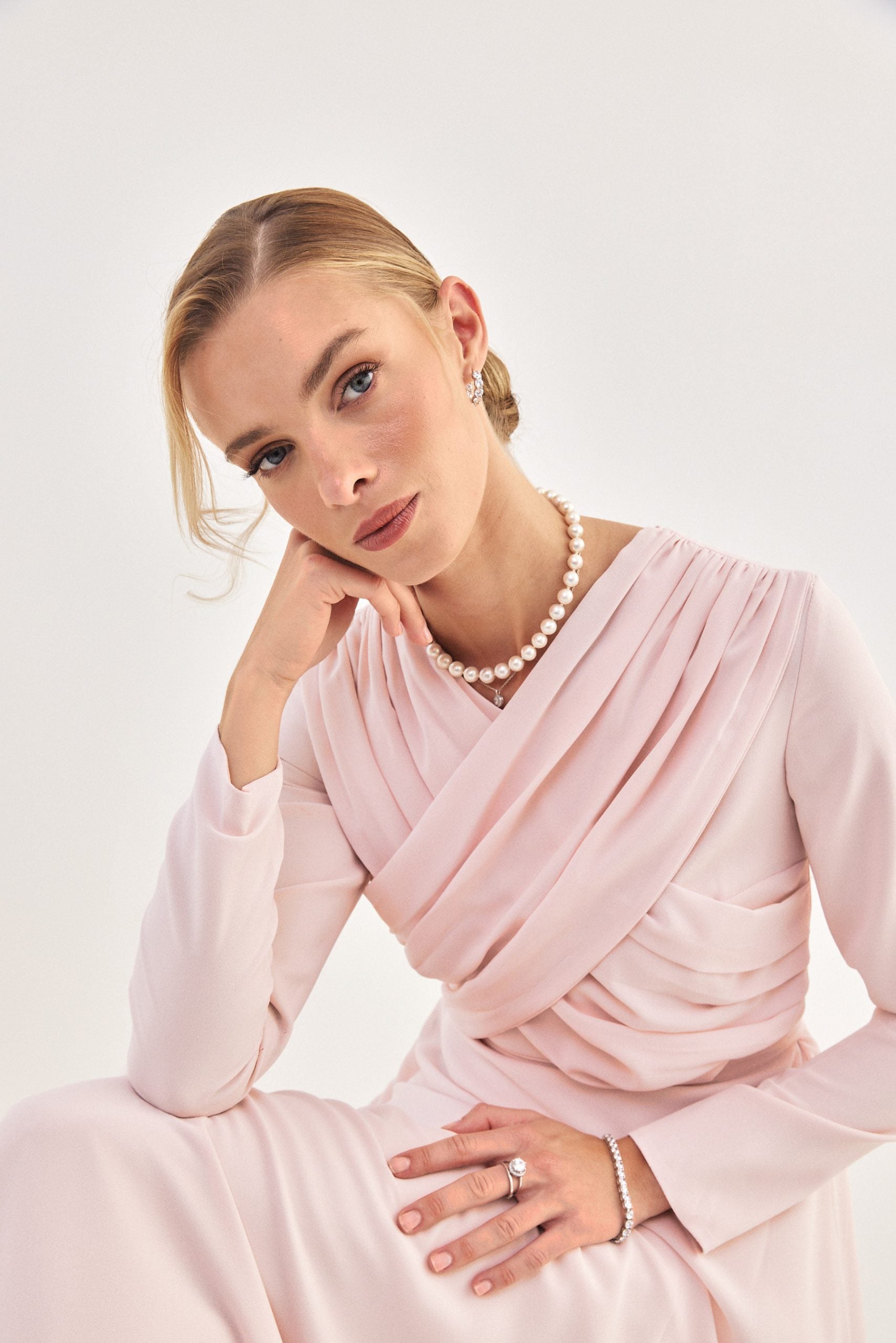 שמלת איקס ורודה