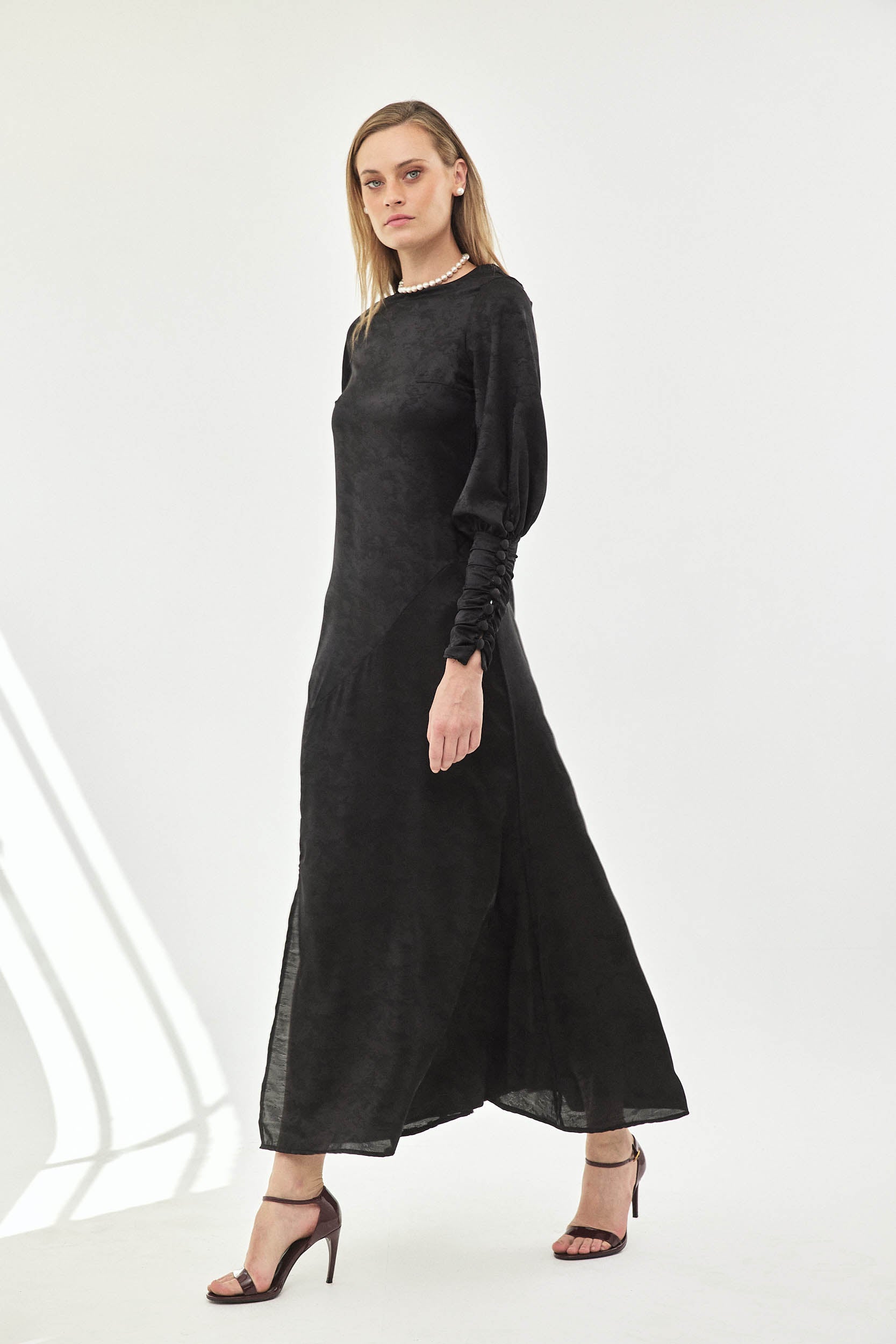 שמלת טוני שחורה